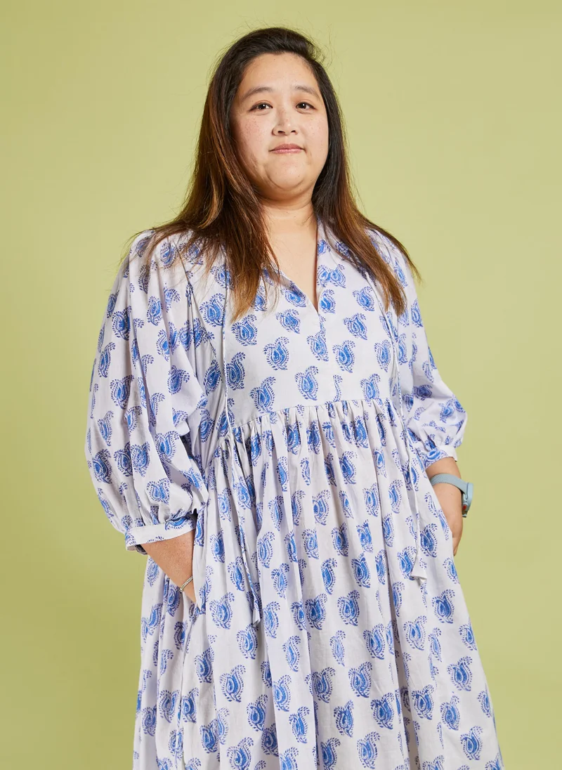 كشمش فستان قصير بنقشة بيزلي